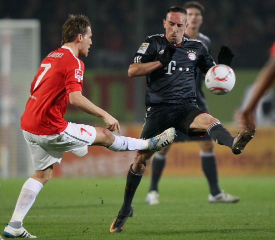 水晶宫股东 水晶宫股东